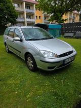 Ford Focus 1.4 Bauj.2004 - Ford Focus aus 2004: Kombi