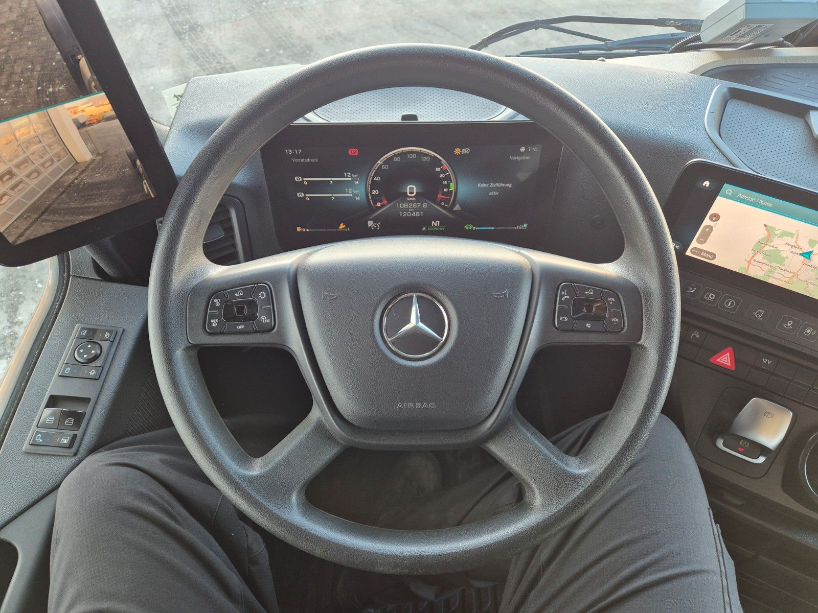 Fahrzeugabbildung Mercedes-Benz Actros 1848 LS Öl-Retarder Standklima BigSpace