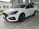 Hyundai i30 Connect & Go - Hyundai i30 Connect-&-Go mit Benzin-Antrieb
