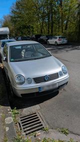 Volkswagen VW Polo 1.2 - Volkswagen Polo aus 2004 mit Benzin-Antrieb: Kleinwagen, Klimaanlage, 1.2