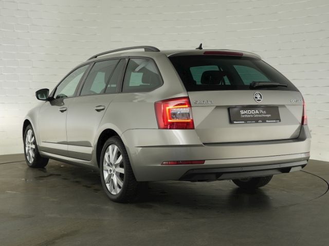 Octavia COMBI AMBITION TDI+NAVI+SITZHEIZUNG+PARK