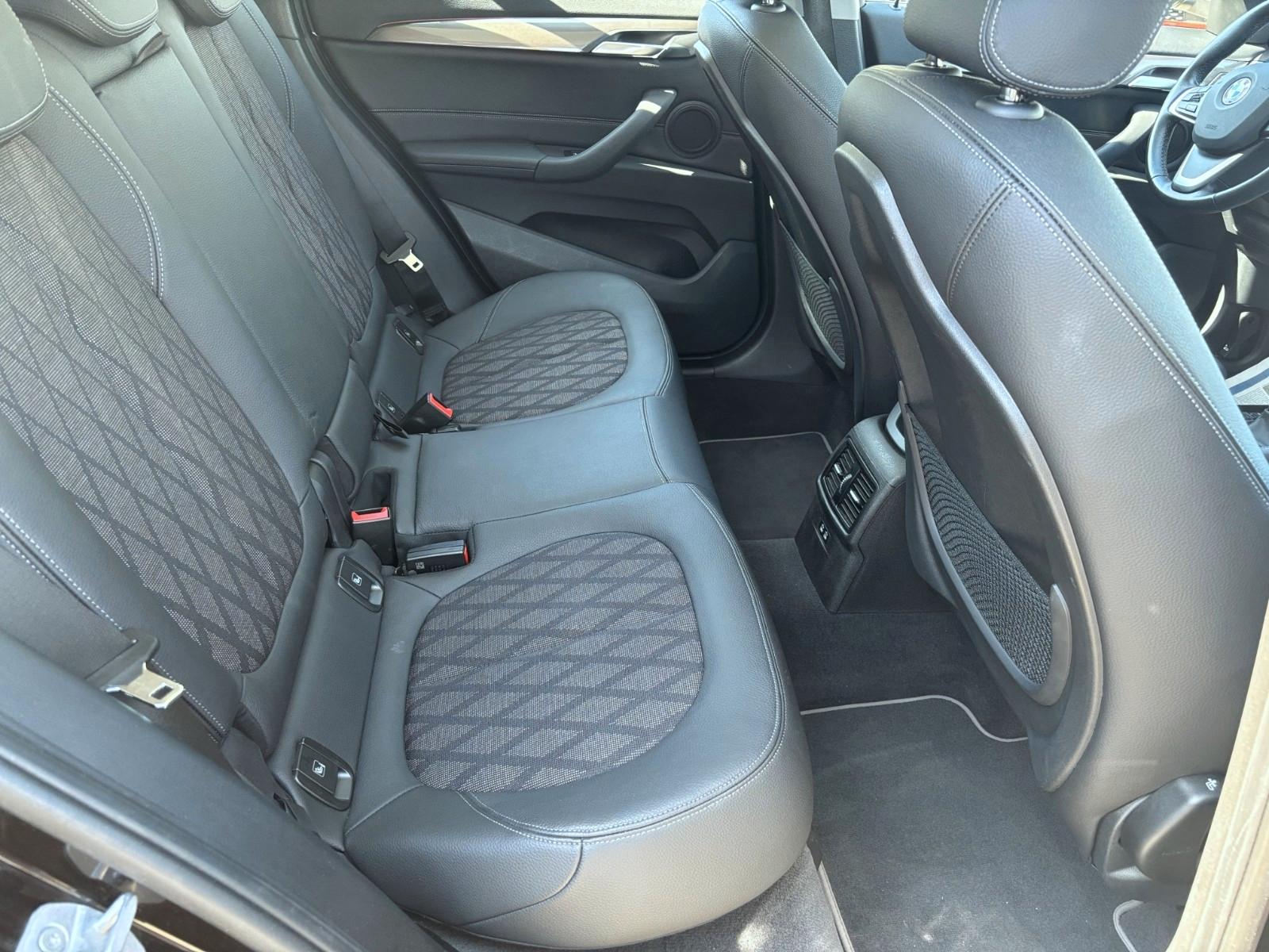 BMW X1 sDrive 18 d xLine*Auto*Pano*LED*1-Hand*S-Heft, миниатюра 28