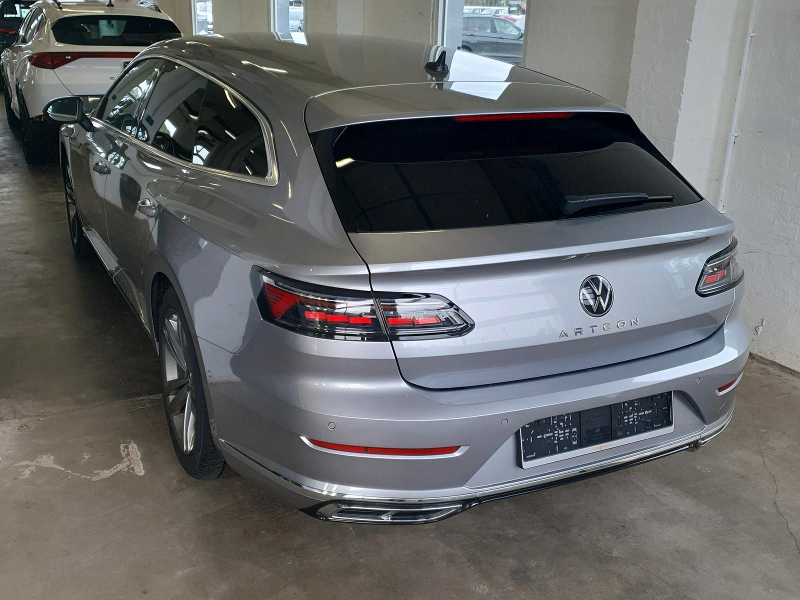 Volkswagen Arteon 2.0TDI R-Line IQ.Drive Matrix Navi ParkAs imagem 3