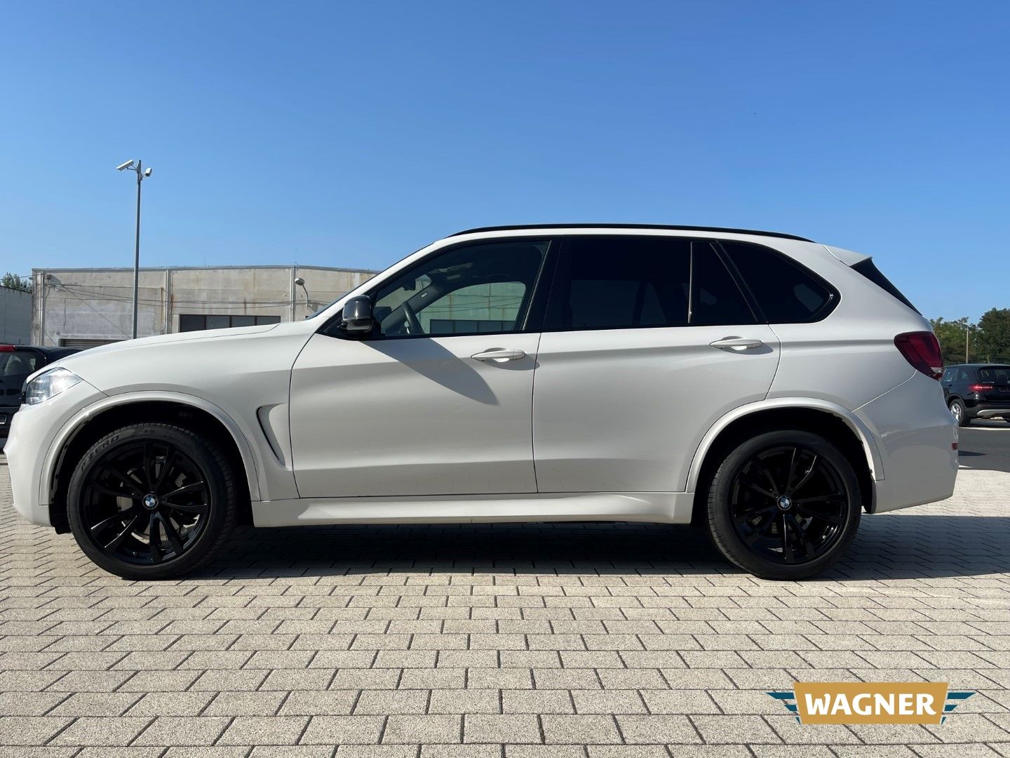 Fahrzeugabbildung BMW X5 xDrive 30 d M-Sport Standheizung Keyless