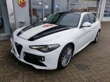 Alfa Romeo Giulia Super Q4 - Alfa Romeo Giulia: Super