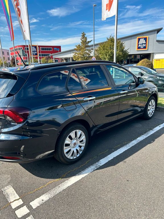 Image of Fiat Tipo