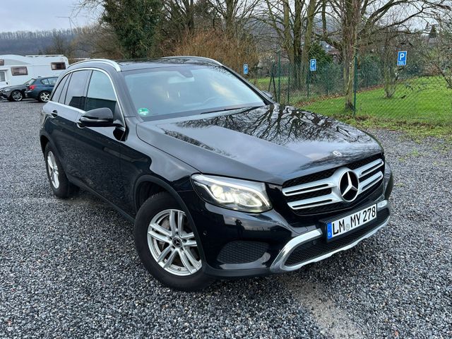 Mercedes-Benz GLC 350d 4Matic*Bi-Xenon*AHK*Pano*