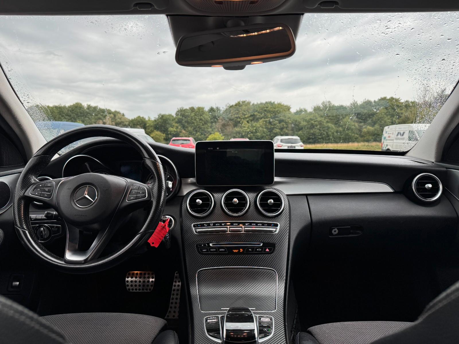 Mercedes-Benz C220 2014 — photo 14