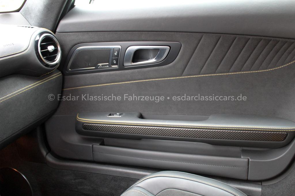 Mercedes-Benz AMG GT R