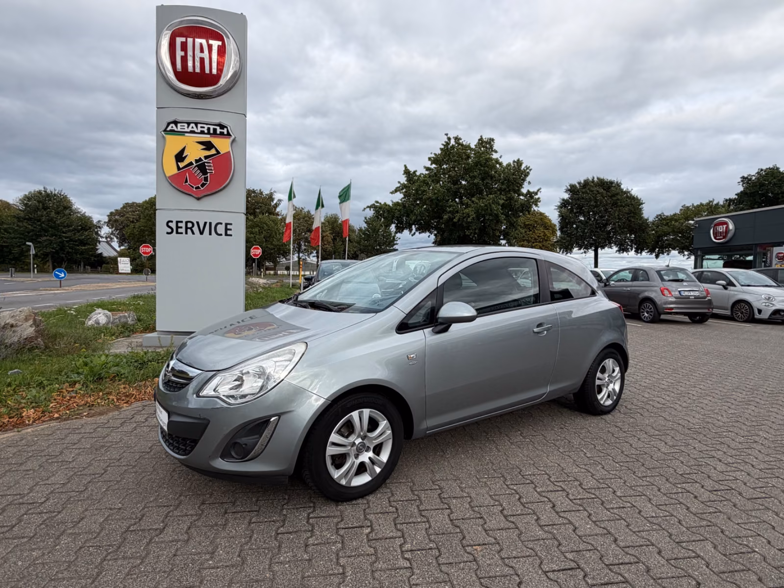 Opel Corsa D Satellite Klima*TÜV*LM-Felgen