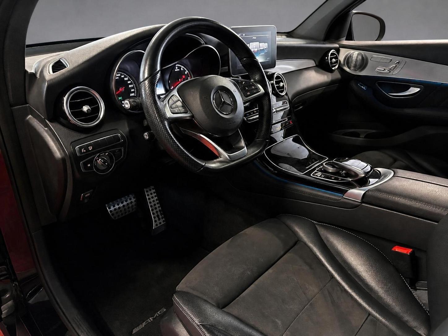 Mercedes-Benz GLC 300 AMG Line 4Matic * Schiebedach-Kamera
