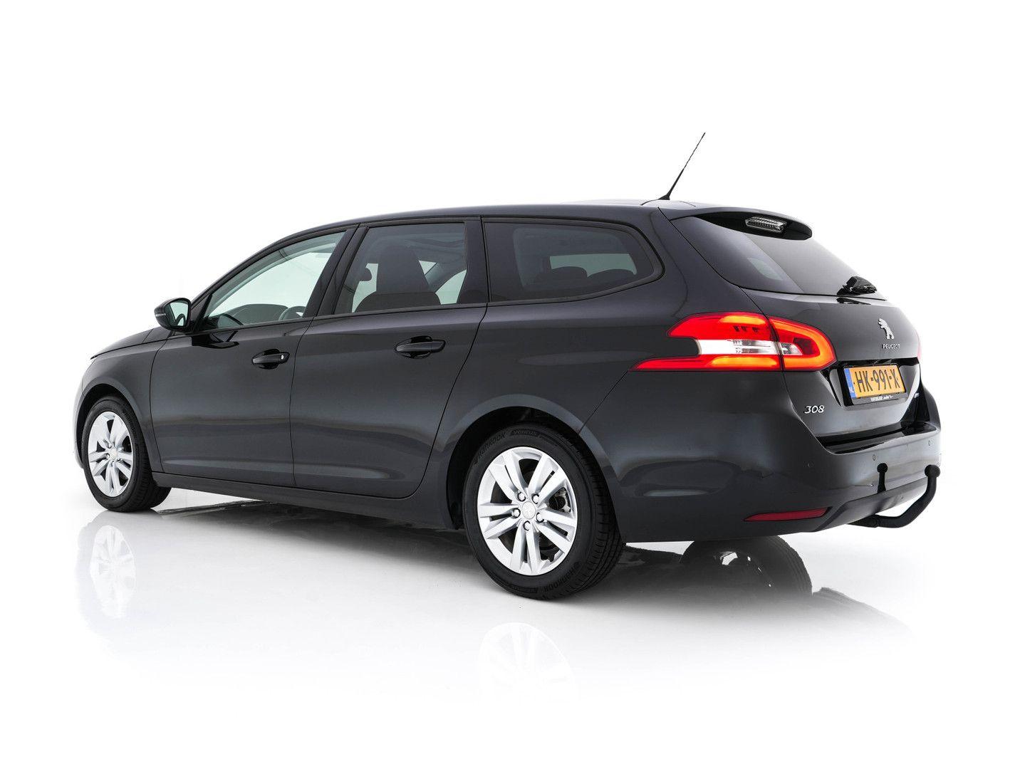 Peugeot 308 2015 — engine 1.560 cm³, 120 HP (88kW)