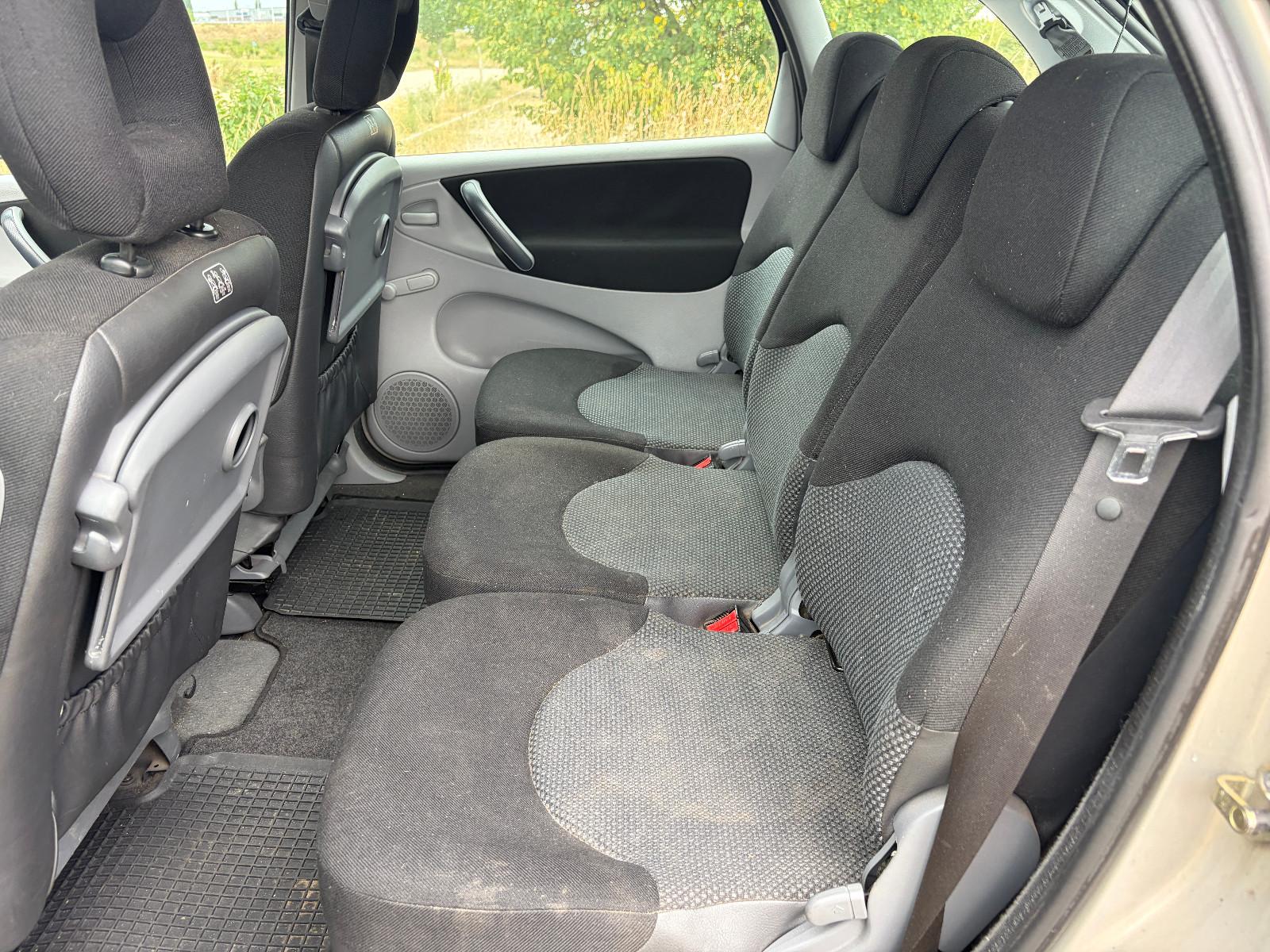 Citroën Xsara Picasso 1.6 16V Confort*KLIMAAUTO*AHK*TÜV*