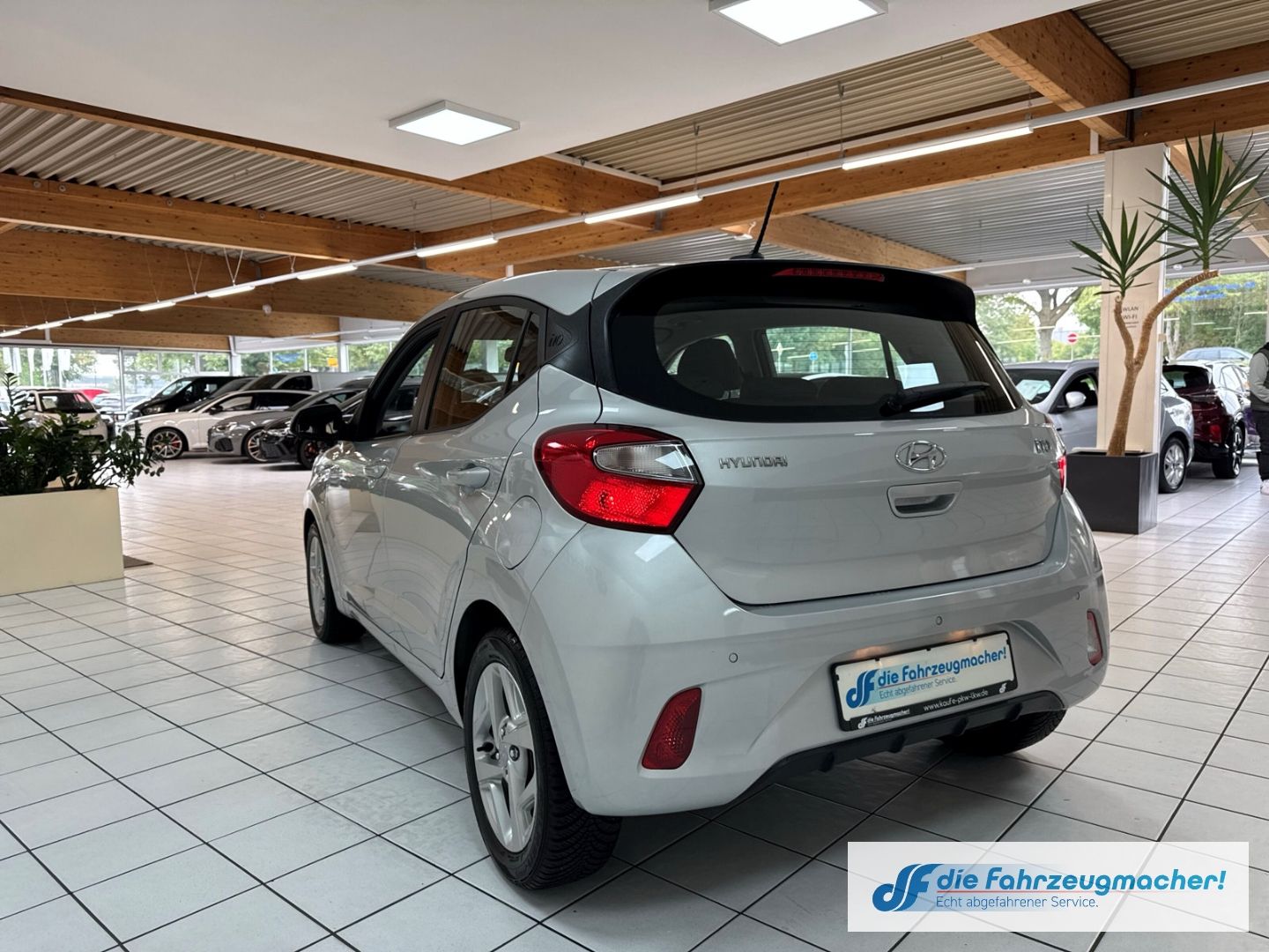 Fahrzeugabbildung Hyundai i10 Trend 1.0 EU6d Navi Apple CarPlay Android Au