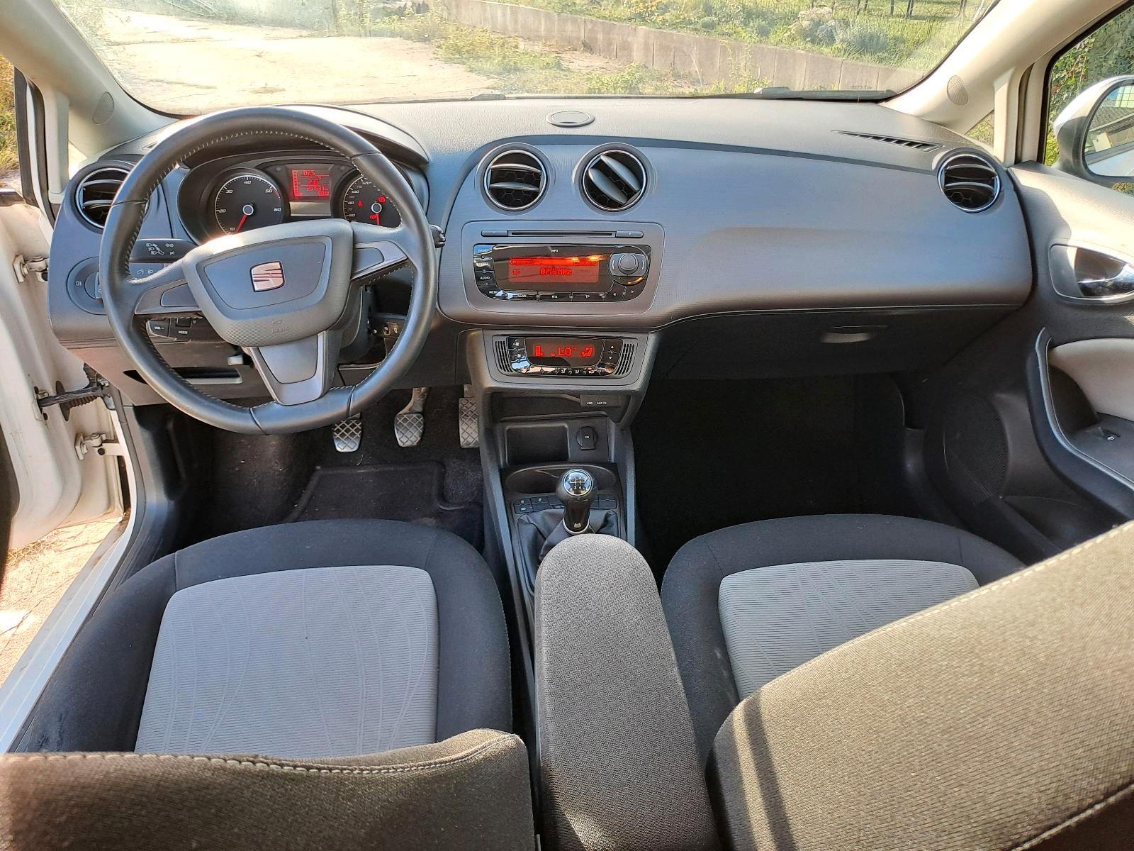 Seat Ibiza 2012 — photo 13