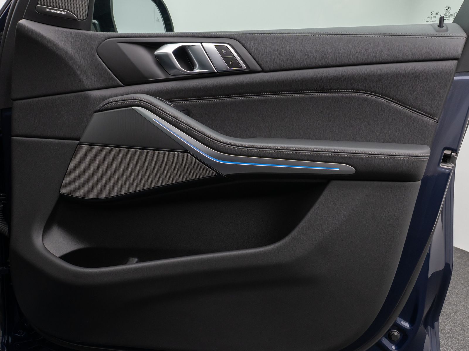 Fahrzeugabbildung BMW X5 xD45e M Sport Panorama 360°HUD DAB H/K 22Zoll