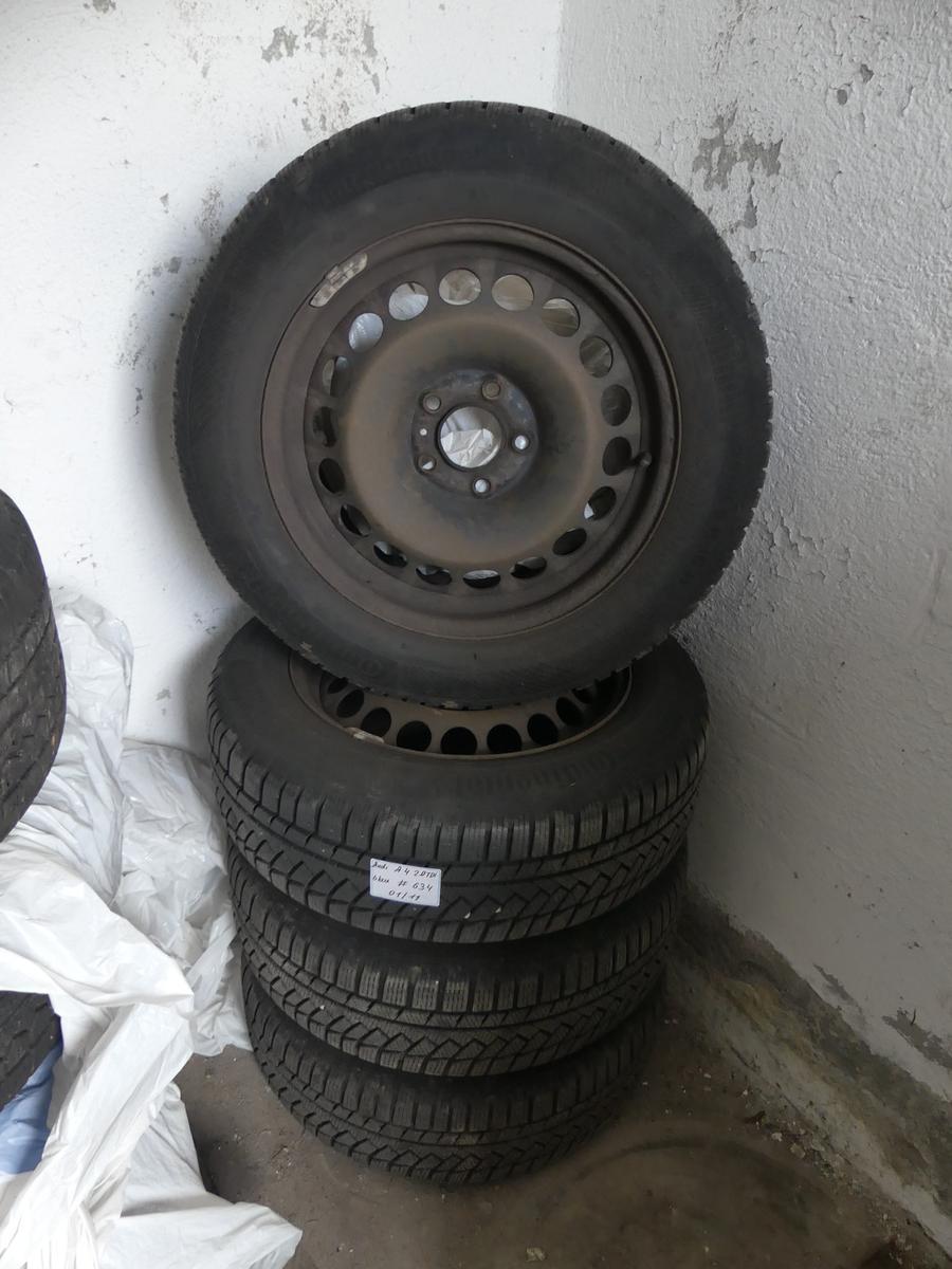 Audi A4 2011 — photo 19