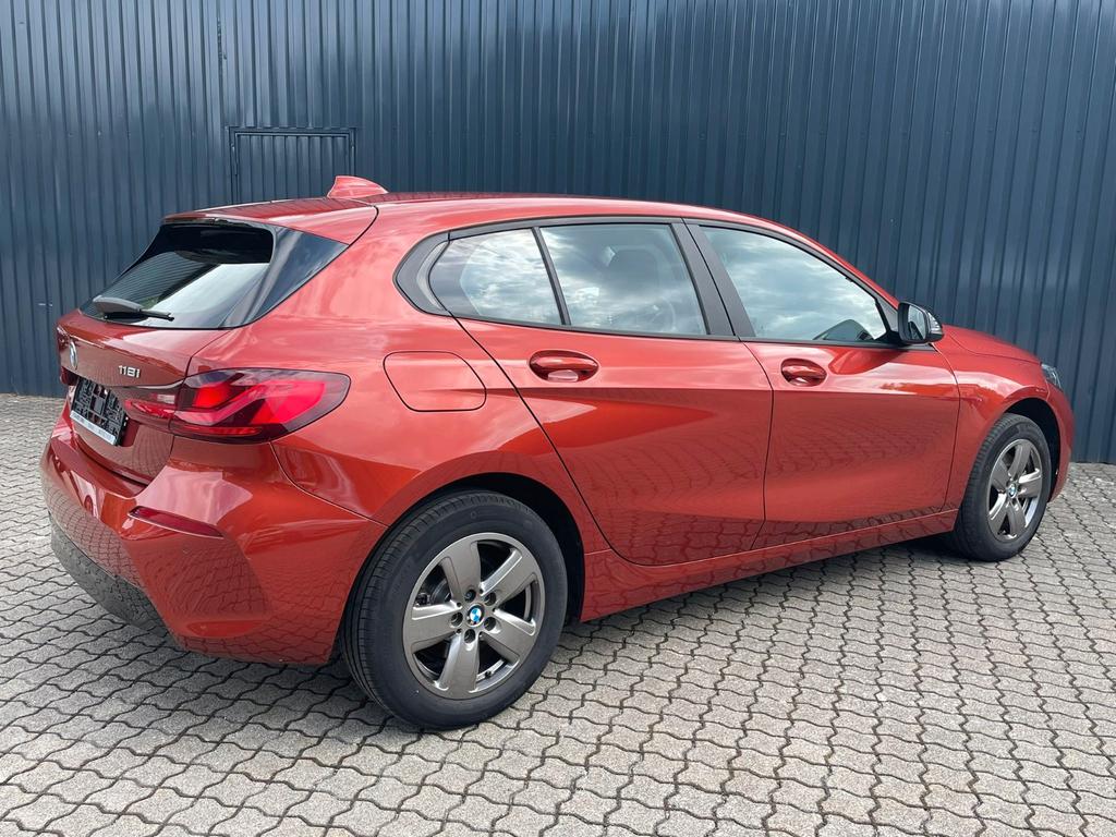 BMW 118