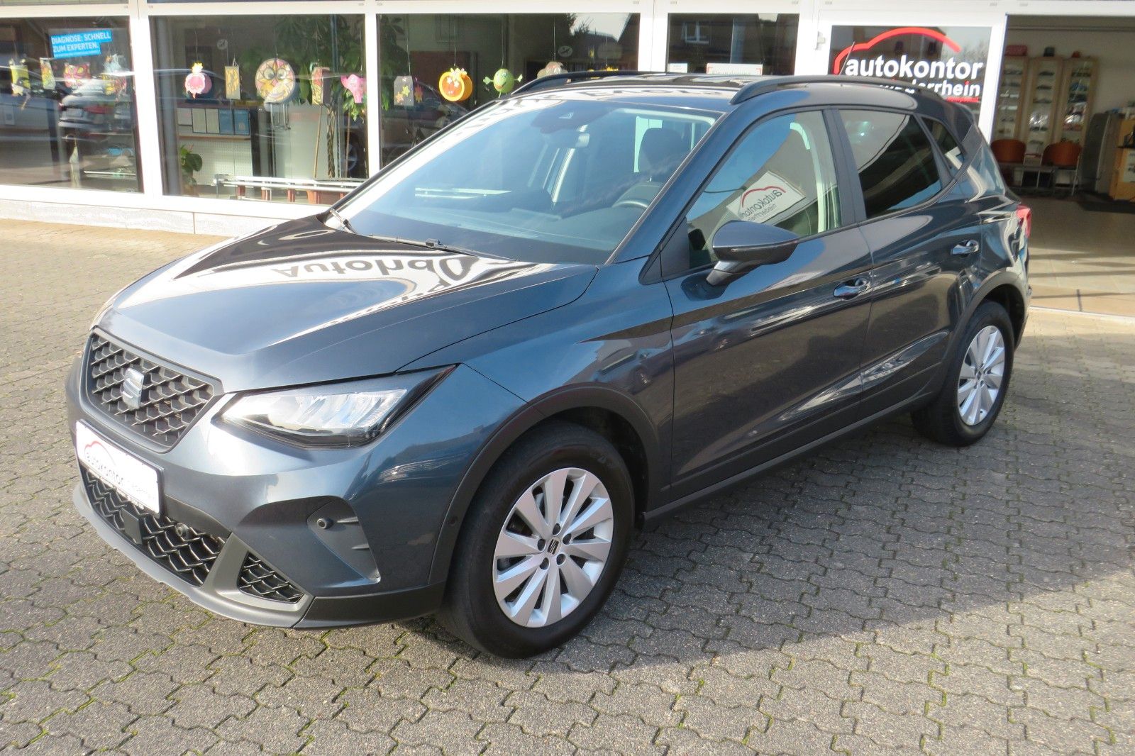 Fahrzeugabbildung SEAT Arona Style DSG GRA KAMERA SITZH. PDC APP-CON 1H