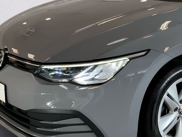 Golf VIII Variant 2.0 TDI LIFE +LED+ACC+APP+DCP+