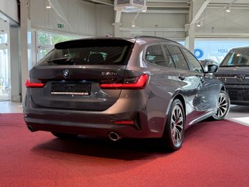 BMW 330 - 4