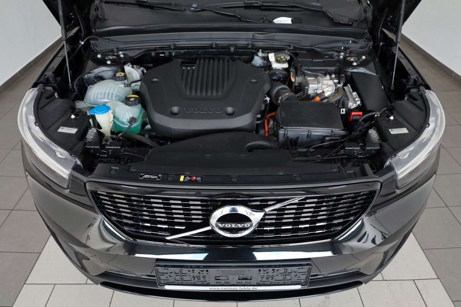 Fahrzeugabbildung Volvo XC40 R Design T.Leder,Navi,LED,Kamera,Apple CarP
