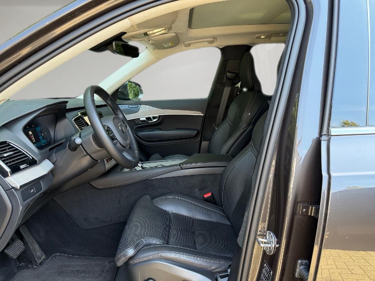 Fahrzeugabbildung Volvo XC90 B5 Diesel AWD Ultimate Bright