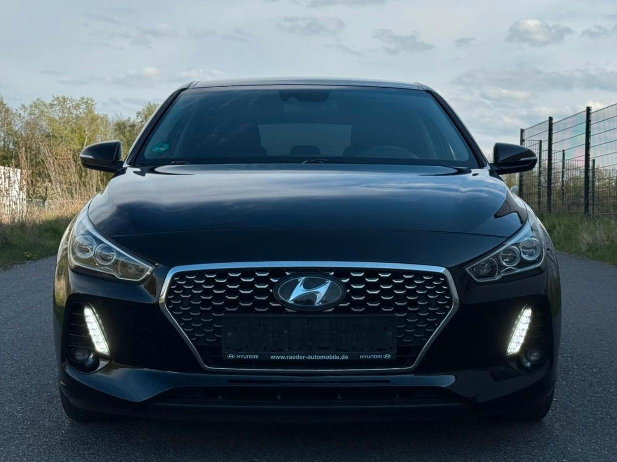 Hyundai i30 Premium|LED|Teilleder|App.Cp|Android A.|