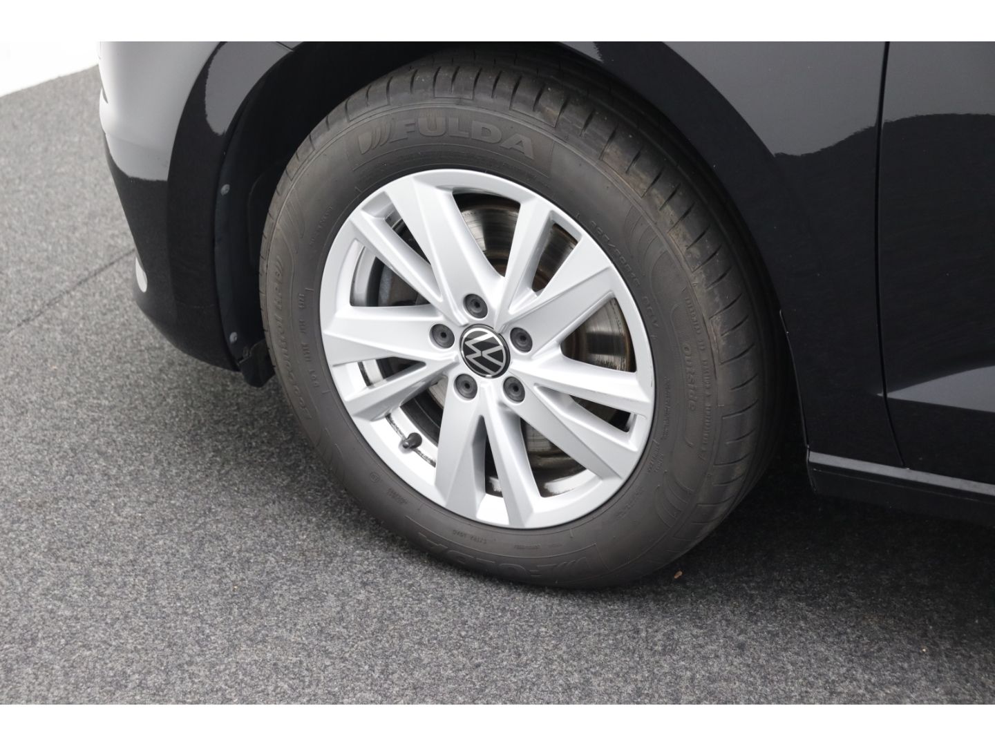 Fahrzeugabbildung Volkswagen Touran Comfortline BMT Start-Stop AHK Schwenkbar