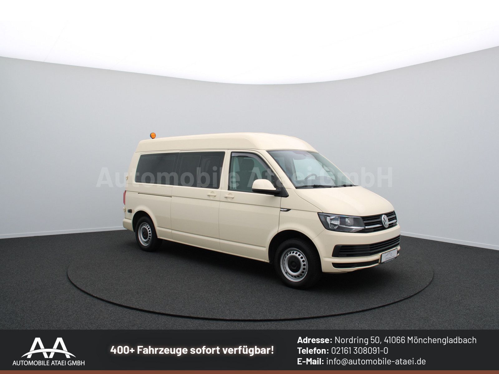 Fahrzeugabbildung Volkswagen T6 Kombi KTW *Rollstuhl-Rampe+Tragestuhl*