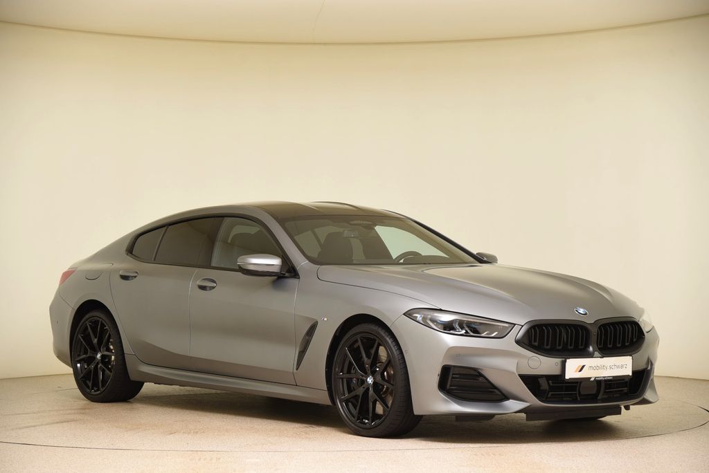 BMW 840