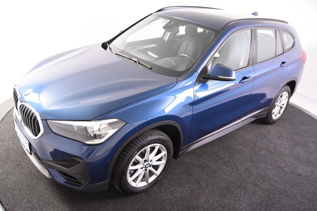 BMW X1 sDrive18i *1.Hand*Navi*Standheizung*EHK* foto 4