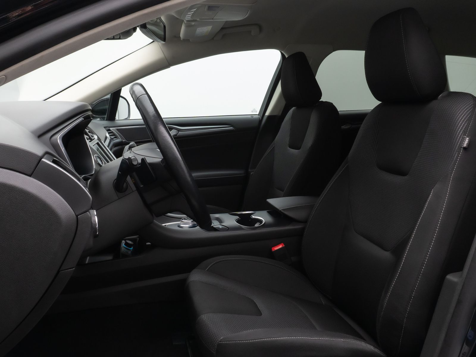 Fahrzeugabbildung Ford Mondeo Turnier Titanium Kamera AHK Winter 8fach