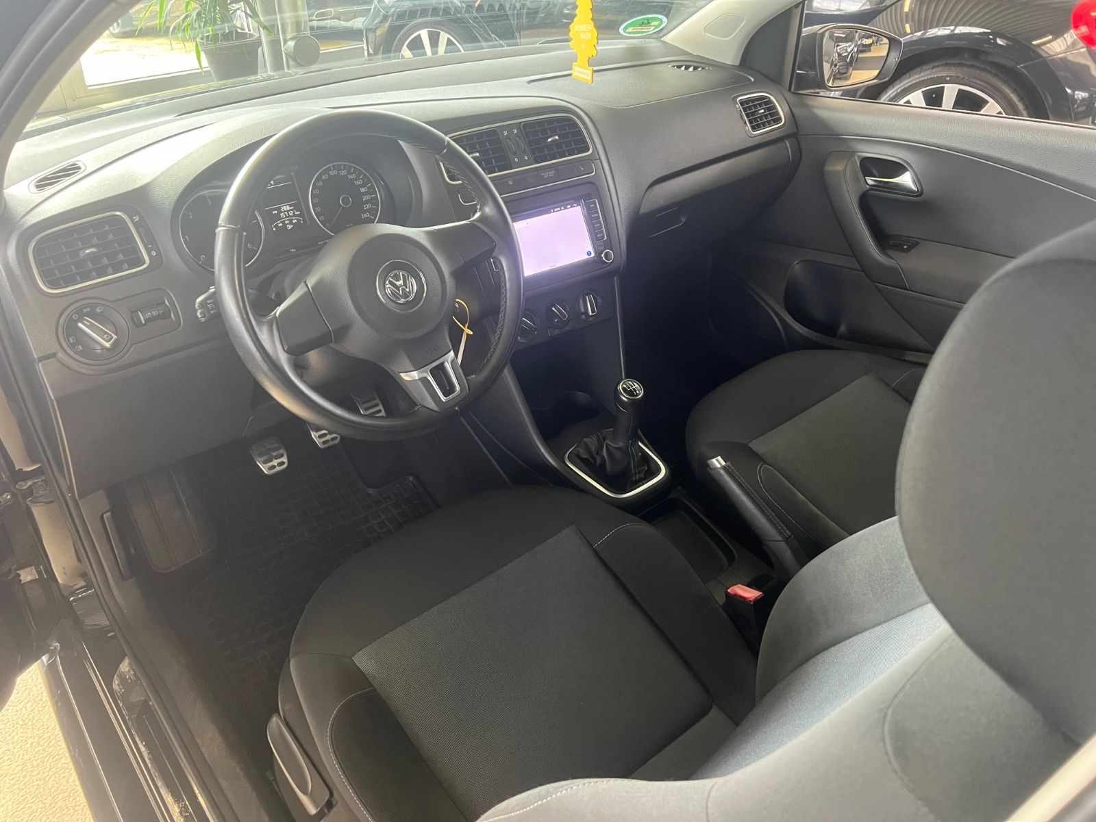 Fahrzeugabbildung Volkswagen Polo V 1.2 TDI Style *PANORAMADACH*