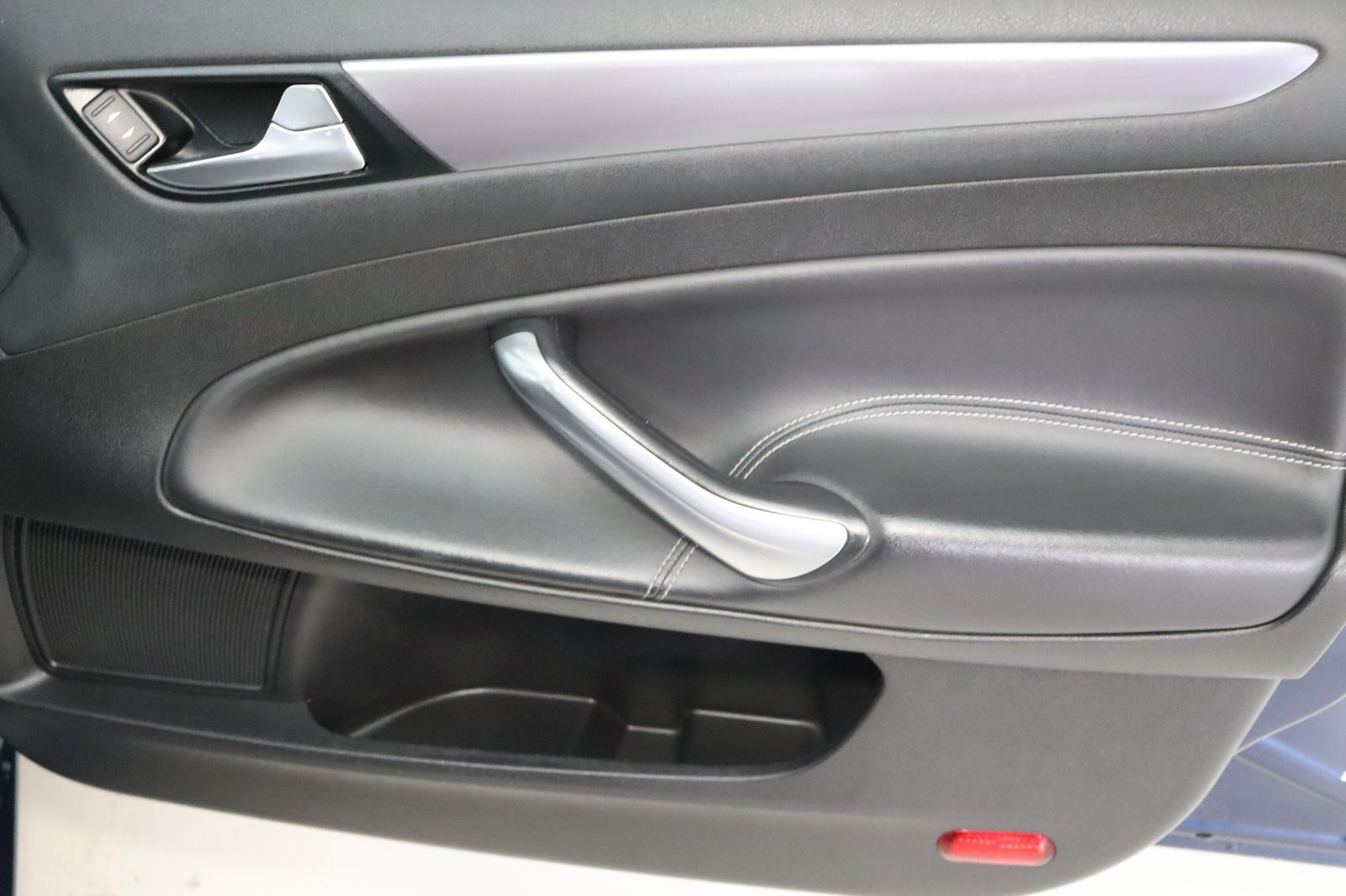 Fahrzeugabbildung Ford Mondeo Turnier 2.0i Titanium * Sitzhzg * Top