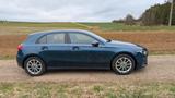 Mercedes-Benz A 220 Edition 19 Panorama MBUX 8fach Bereift LED - blaue Mercedes-Benz A 220