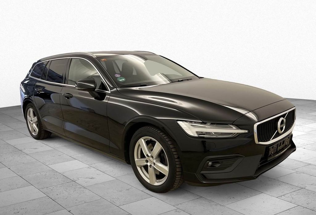 Volvo V60 — hlavná fotografia