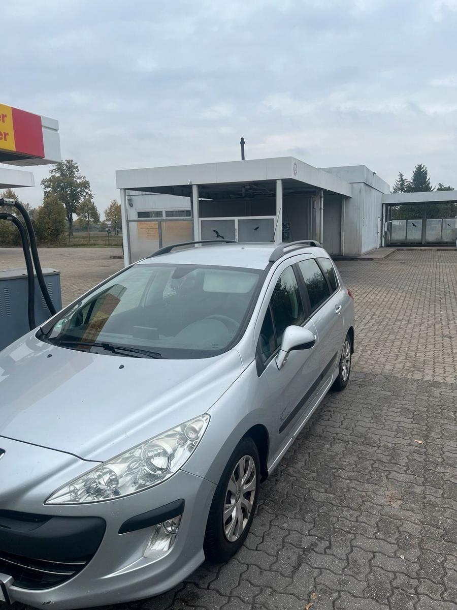 Peugeot 308 2011 — photo 10