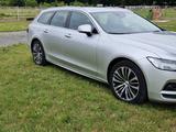 Volvo V90 B4 D Momentum Pro Geartronic Momentum Pro - silberne Volvo V90