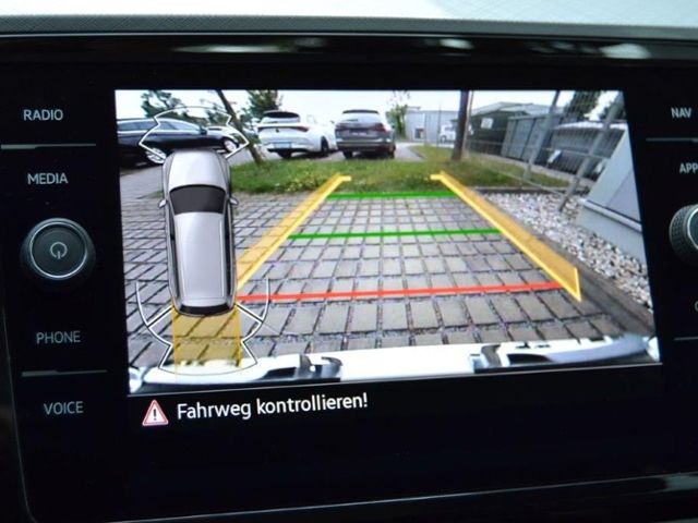 Passat Variant 2.0 TDI DSG Business AHK/LED/NAVI