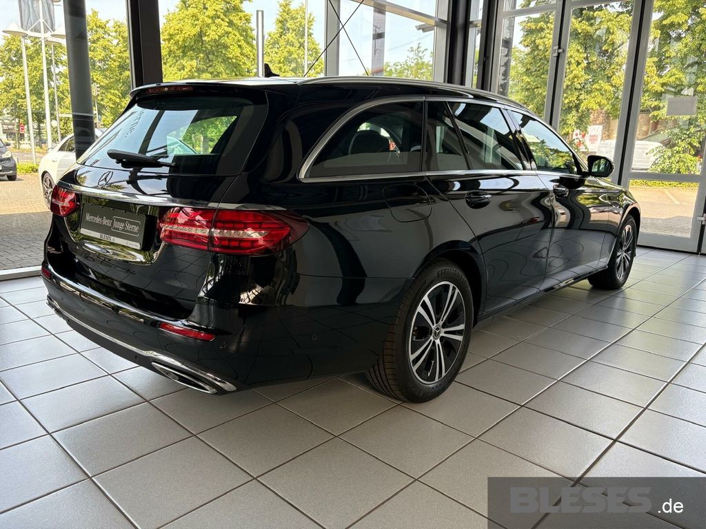 MERCEDES-BENZ E 220 – Bild 5