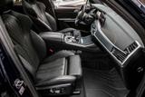BMW X7 xDrive40d M Sportpaket HUD AHK B&W Laser 22 - BMW X7
