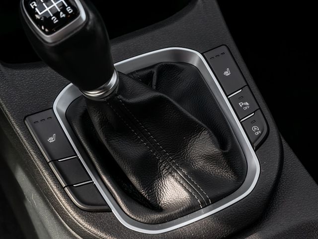 Hyundai i30 cw Pure Kamera Navi SHZ PDC TEMP