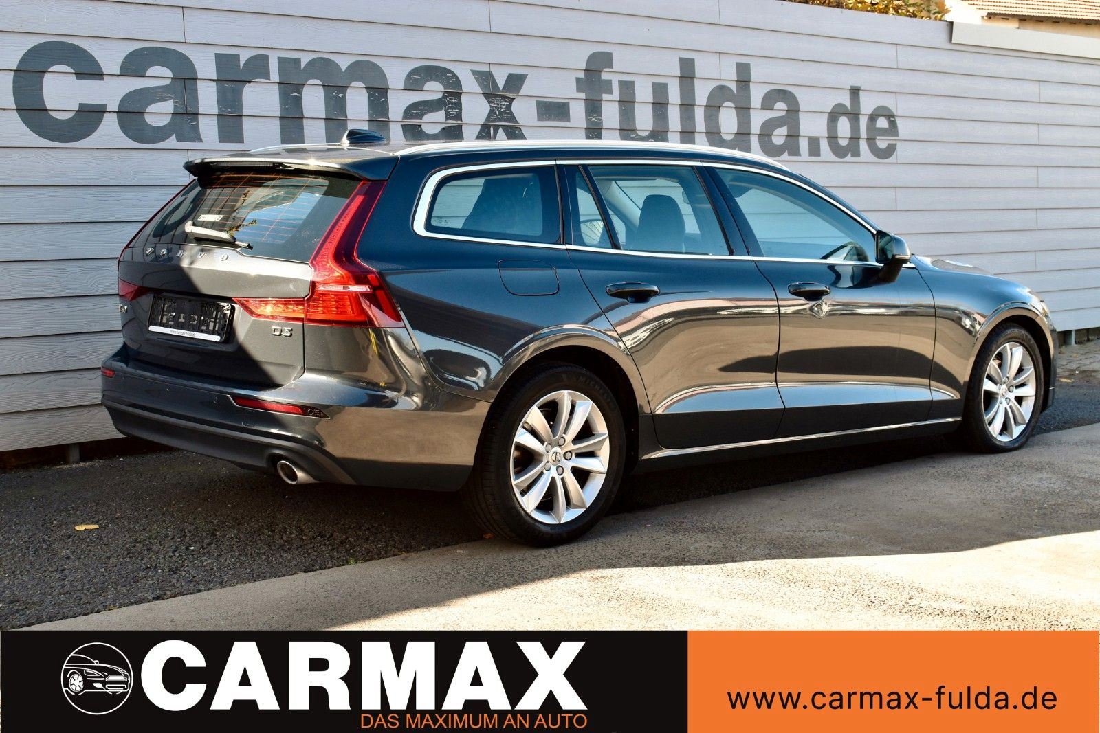 Fahrzeugabbildung Volvo V60 Momentum Pro,Leder,Navi,LED,Kamera,SH,DAB+