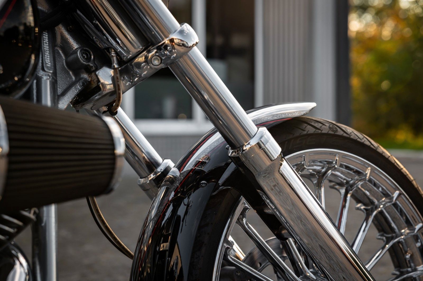 Fahrzeugabbildung Harley-Davidson CVO BREAKOUT FXSBSE -Jekill&Hyde