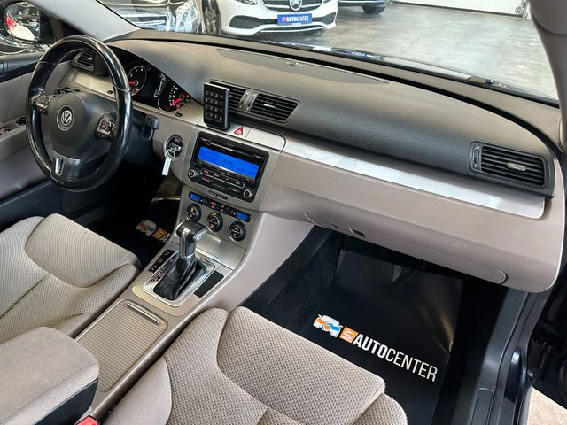 Volkswagen Passat Variant Comfortline *AHK*Klima*SHZ*PDC*