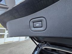 Fahrzeugabbildung Koleos Initiale Paris 4x4 2.0 BLUE dCi 185 FAP I