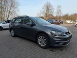 Volkswagen Golf VII Variant AHK°AUTOM°SZHG°TEMPOM°MFLR°SH! - Volkswagen Gebrauchtwagen in Neumünster