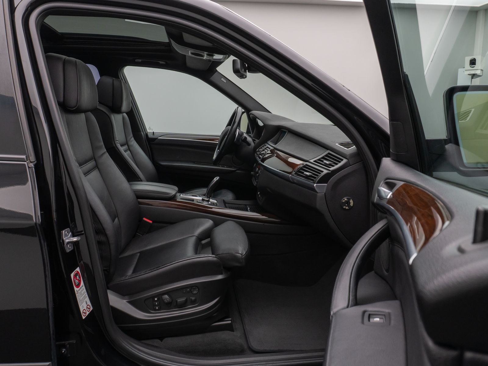 Fahrzeugabbildung BMW X5 xD40d Sport Panorama Kamera HUD HiFi SoftCL