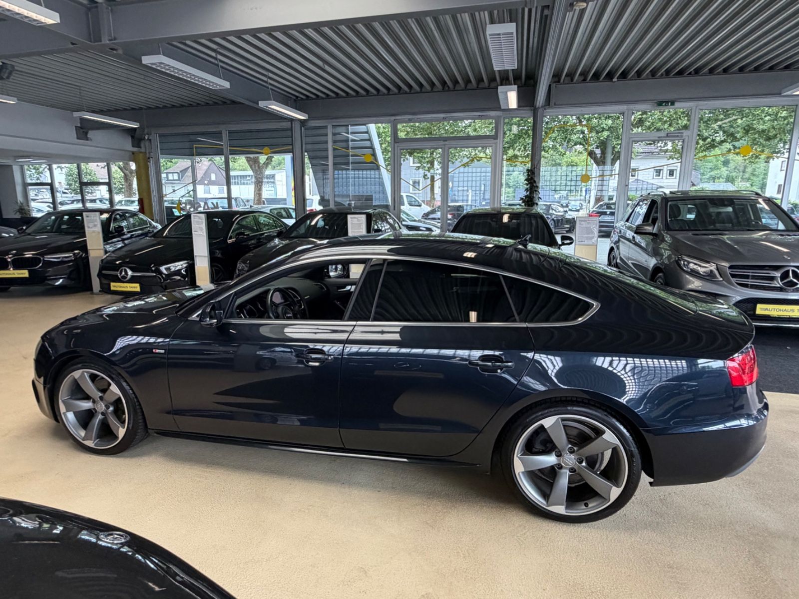 Fahrzeugabbildung Audi A5 Sportback 2.0 TDI S line Plus